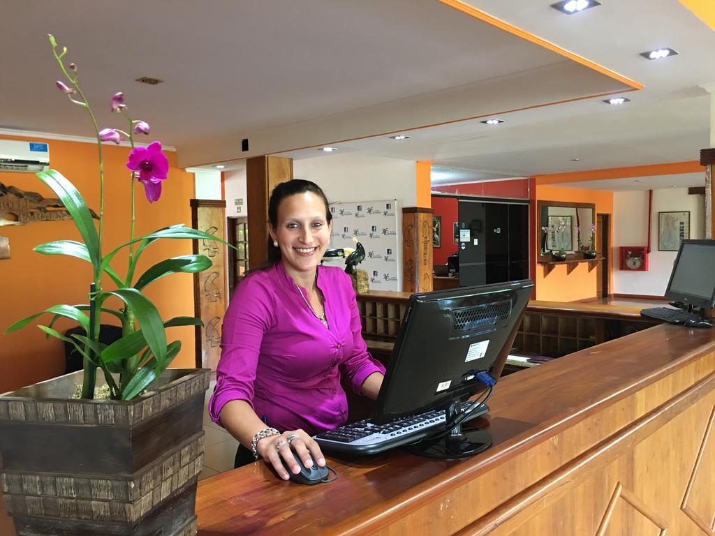 Hotel Carmen 푸에르토이과수 외부 사진